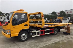 渝水哪里有拖车服务